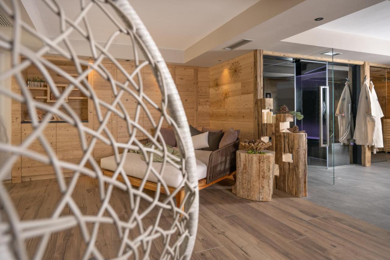 Cesa Edelweiss Living & Spa Campitello di Fassa Exteriör bild