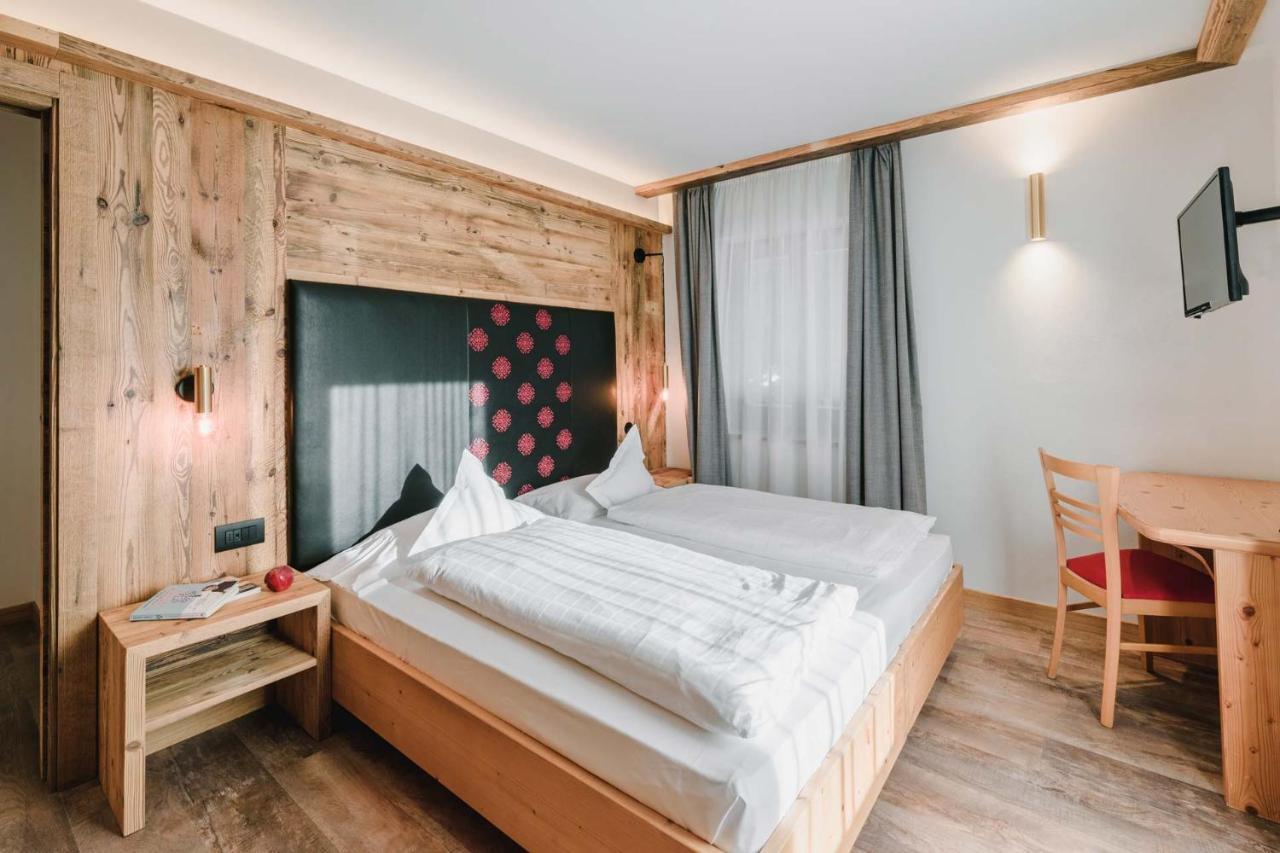 Cesa Edelweiss Living & Spa Campitello di Fassa Exteriör bild
