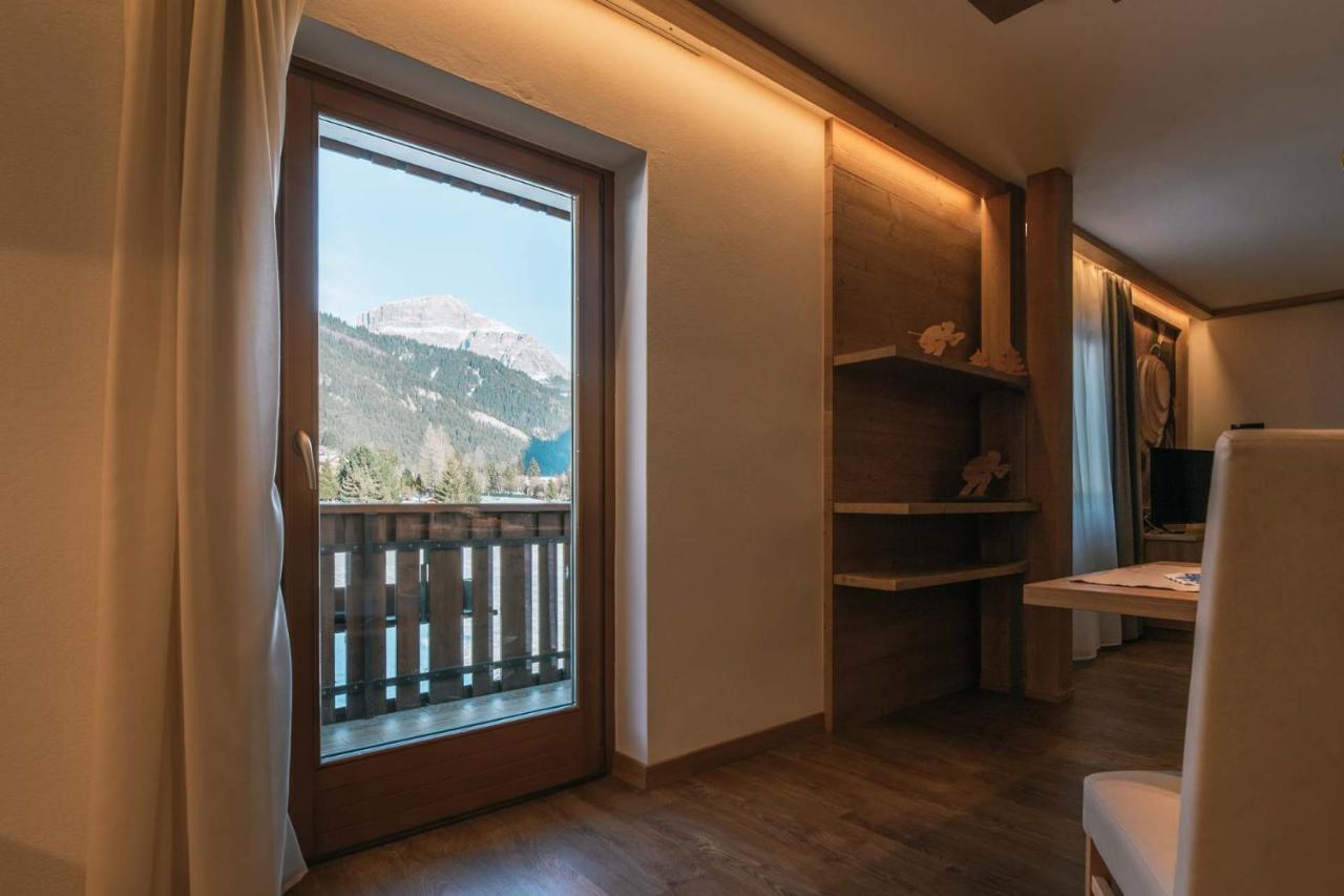 Cesa Edelweiss Living & Spa Campitello di Fassa Exteriör bild